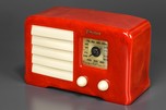 Swirled Bright Red Emerson ’Little Miracle’ AX-235 Radio